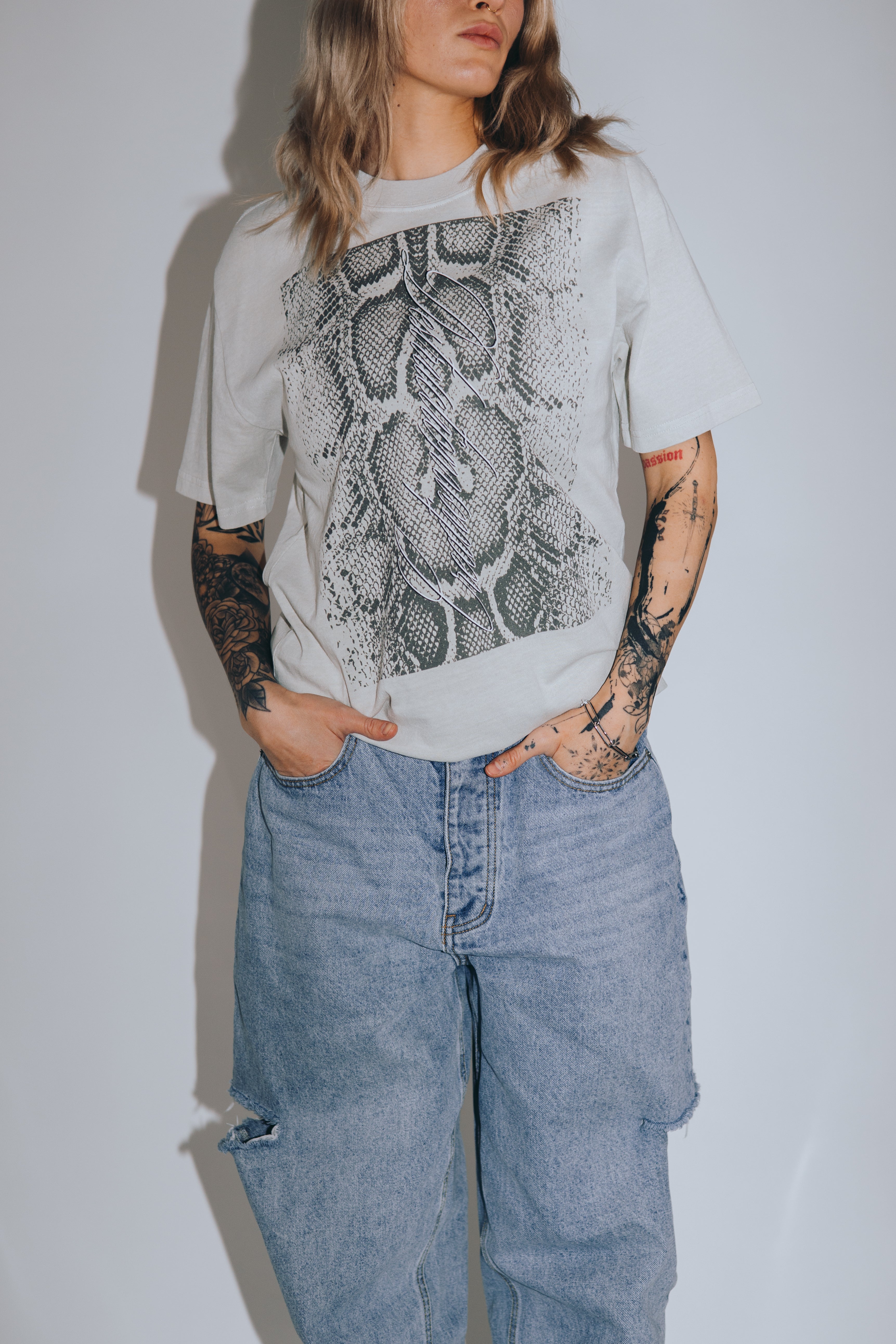 DestructionCreation faded white unisex snake print faded t-shirt